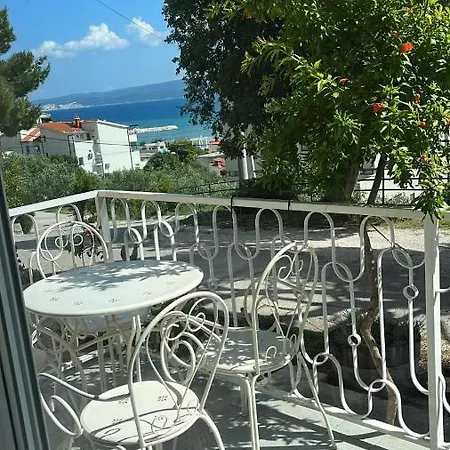 Marina Apartment *