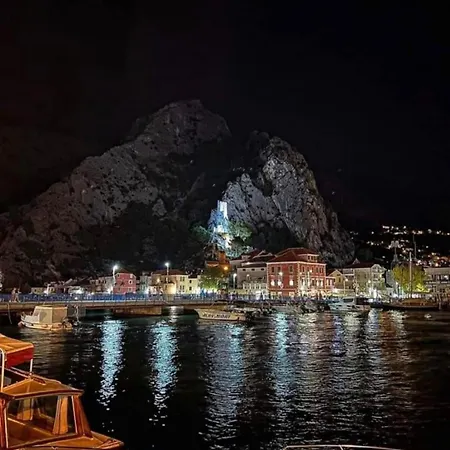 Lägenhet Marina