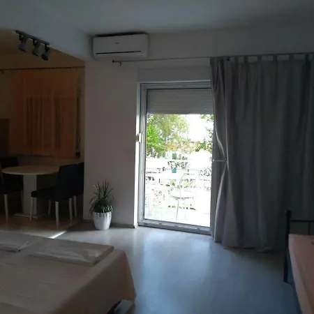 Marina Apartment *