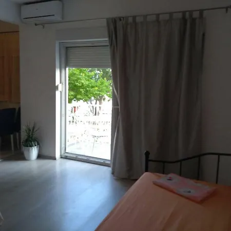 Marina Apartment *